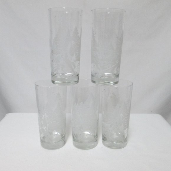 Vintage Cristal D'Arque Christmas Frosted Sleighride glass tumbler 6" Set 5